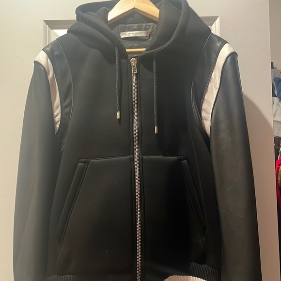 Mens authentic givenchy jacket sm - Picture 1 of 5